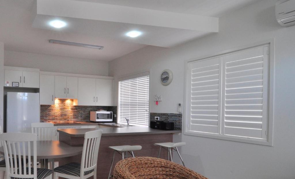Bluedock Apartments Batemans Bay Quarto foto